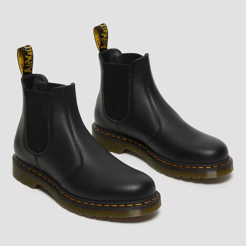 Dr. Martens 2796 Chelsea Boots